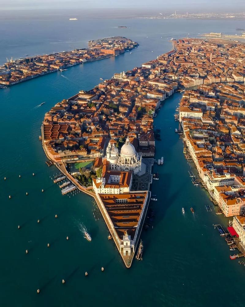 威尼斯11月旅游（威尼斯旅游景点攻略）